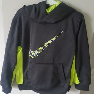 Nike Therma-Fit Hoodie